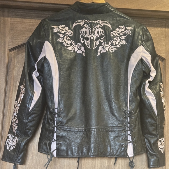 Xelement Womens Leather Biker Jacket EUC! - Picture 2 of 7
